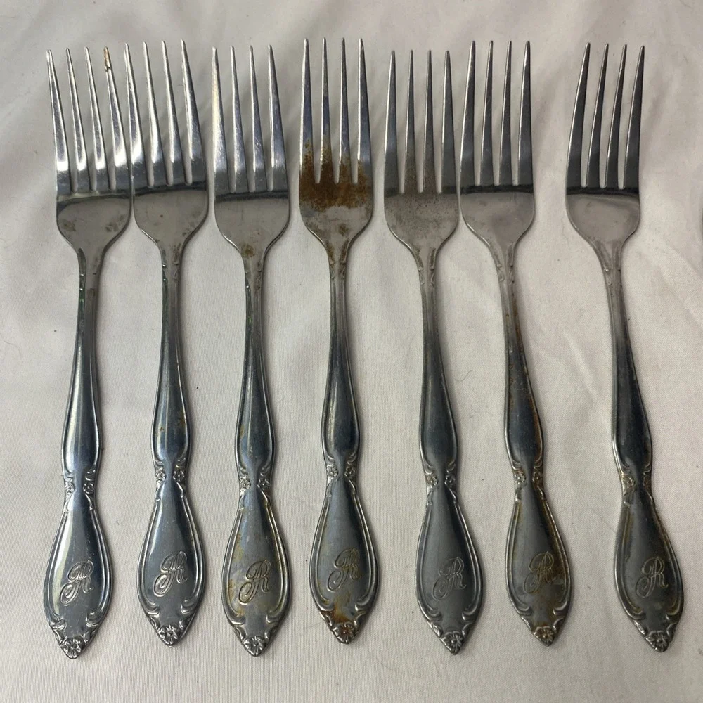 32 Piece R Monogrammed Vintage Flatware Stainless Steel Made In Taiwan